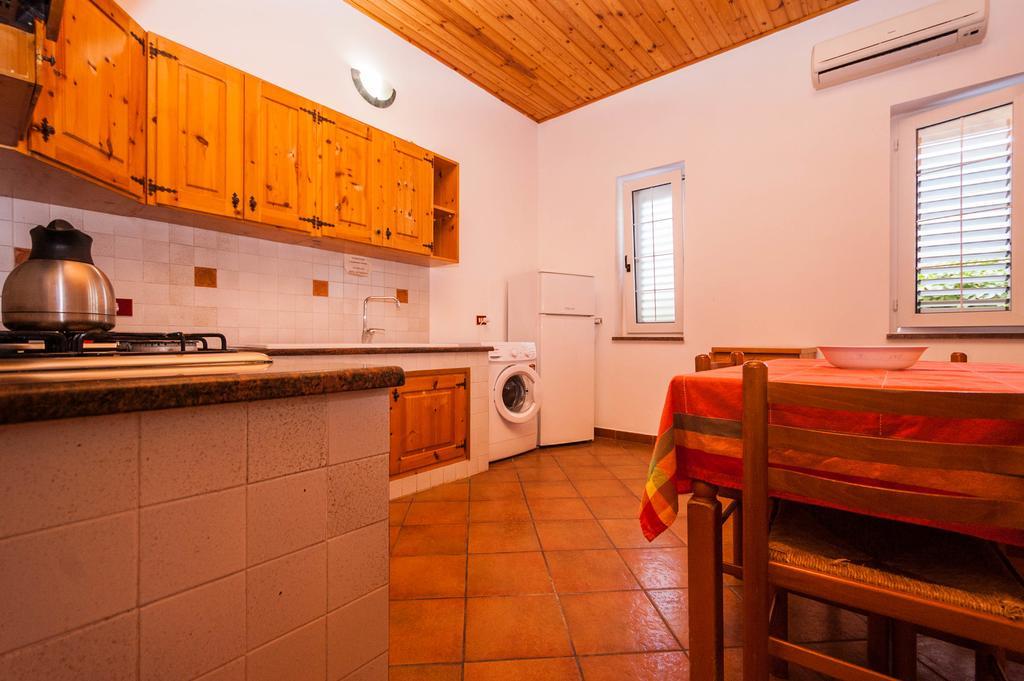 Villa Cicas Sul Mare Campofelice Di Roccella Exterior foto
